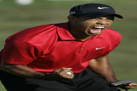 Why does Tiger Woods always wear a RED shirt on the final day of a major?