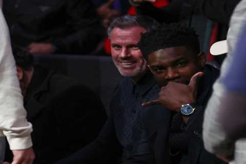 Micah Richards tells Jamie Carragher ‘behave yourself’ after comments about Man City in Premier..
