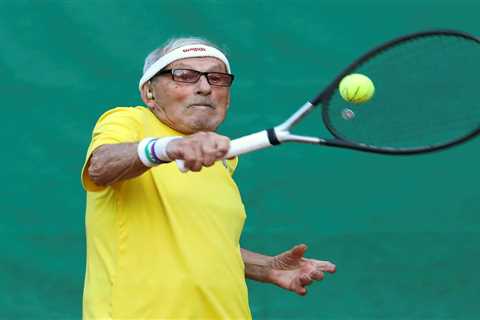 World’s oldest tennis player, 97, refuses to leave Ukraine and insists he’s ‘not afraid of anyone’..