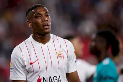 Manchester United ready to hand Anthony Martial £12m pay-off to leave this summer