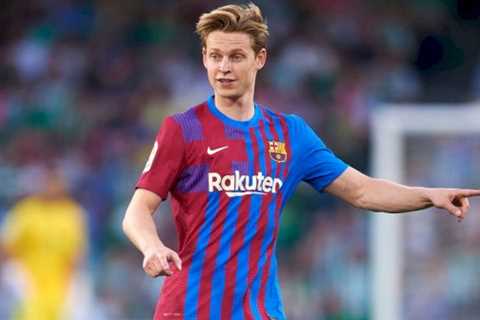 Xavi hands Man Utd big boost in Frenkie de Jong chase as he admits star could go