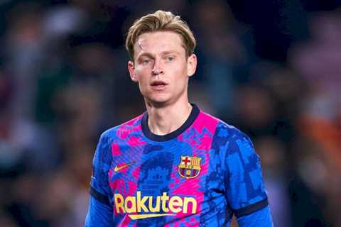 Frenkie de Jong open to Manchester United move after ‘negative’ response in first phone call with..