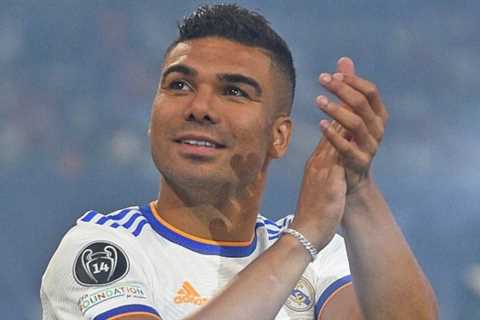 Man Utd looking set to sign Casemiro with Real Madrid star ‘inclined to accept offer’