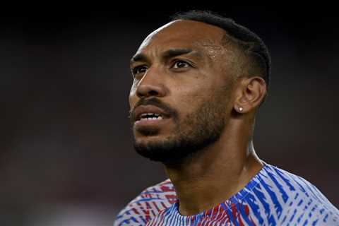 Chelsea transfer for Pierre-Emerick Aubameyang stalling with Blues only willing to give Barcelona..