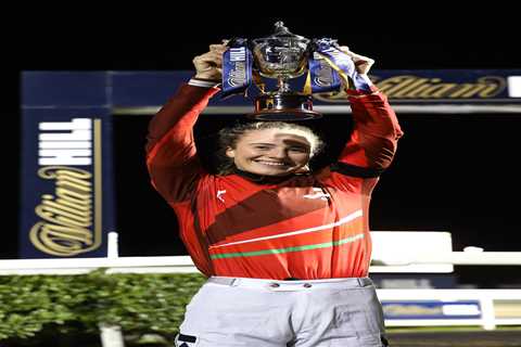 Saffie Osborne Racing League top jockey and £20,000 richer after 6539-1 treble knocks Sean Level..