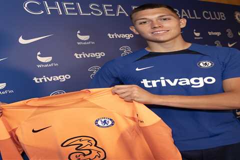 Chelsea new-boy Gabriel Slonina to fly into London and link up with Blues this week following £12m..