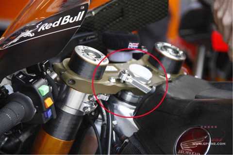 MotoGP – Honda testing electronic steering damper?