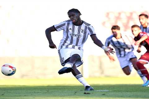 Juventus step up contract talks with English wonderkid Samuel Iling-Junior as Prem clubs circle on..