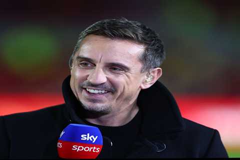 Gary Neville and Jamie Carragher make U-turn on Premier League top four predictions… and fear for..