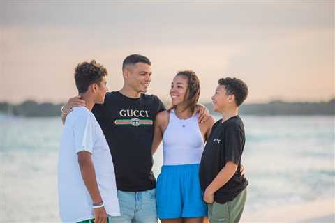 Chelsea star Thiago Silva enjoys Maldives break with stunning wife and kids after Brazil’s World..