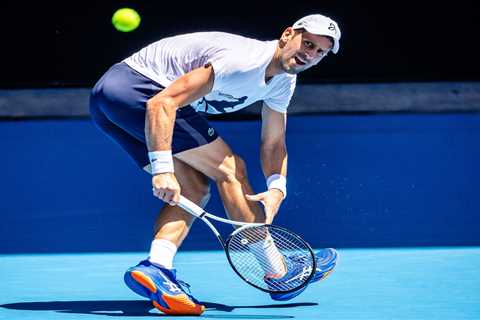 Novak Djokovic forced to pull out of practice as he suffers injury scare just days before..