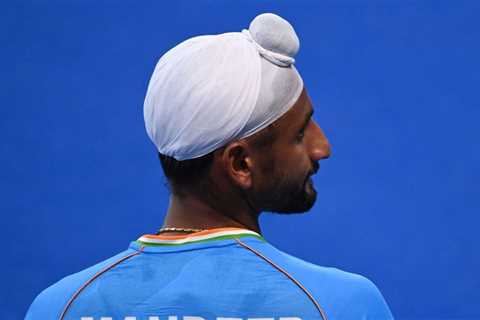 Mandeep’s simplicity the example for misfiring India