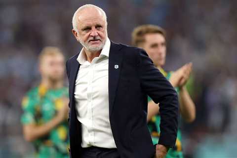 Graham Arnold set to lead Socceroos to next World Cup