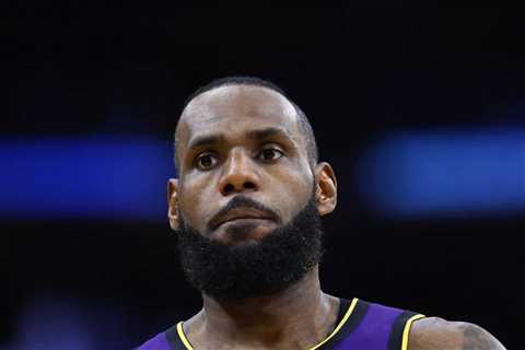 The Lakers Receive A Tough Update About LeBron James