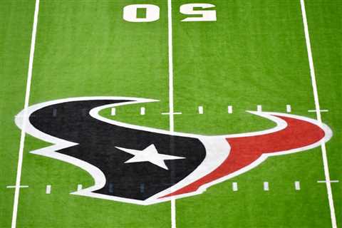 The Texans Add A Notable Veteran Receiver