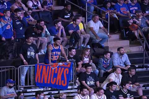 Fans React To Knicks Clinching Playoff Berth