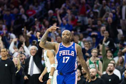 Nets’ Jacque Vaughn praised by 76ers’ PJ Tucker for coaching job