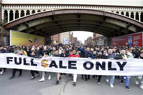 Angry Man Utd fans march outside Old Trafford demanding full sale by hated Glazers ahead of Aston..