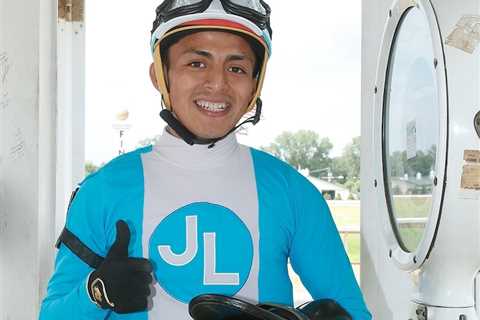 Apprentice Mauro Cedillo Hospitalized After Thistledown Spill; Remaining Races Cancelled – Horse..