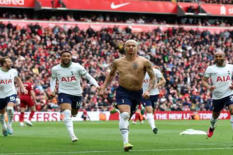 ‘He doesn’t care at all’ – Premier League stars in stitches at Richarlison taking shirt off and..