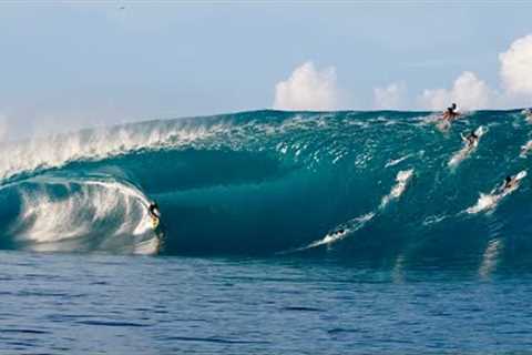 WHAT IT WAS LIKE SURFING CODE RED TAHITI, THE FULL DAY OF CHAOS. TEAHUPO''O DAY 1