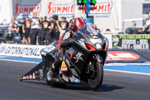 Futuristic Suzuki Hayabusa Dominates Pro Stock Drag Racing