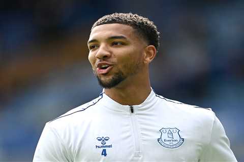 Everton star Mason Holgate set for loan transfer as two Premier League rivals battle it out for his ..