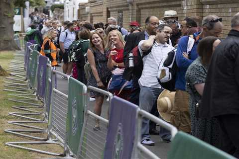 I live near the Wimbledon queue entrance but there are two major issues we have to put up with..