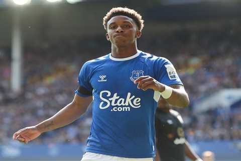 Fulham want cut-price transfer for ex-England U21 star who’s out of favour at Everton after Danjuma ..