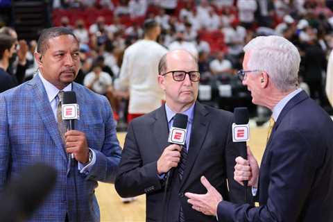 Mike Breen Opens Up On ESPN Firing His Broadcasting Partners