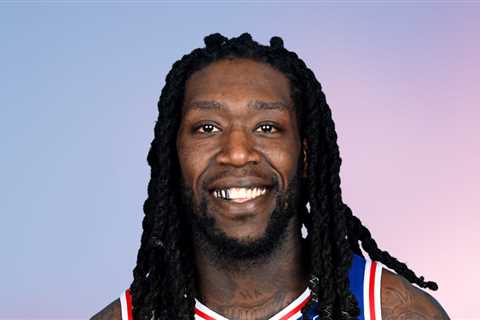 Montrezl Harrell suffers torn ACL