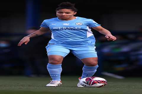 Who is Manchester City and England star Demi Stokes and why is she not playing at the 2023 FIFA..