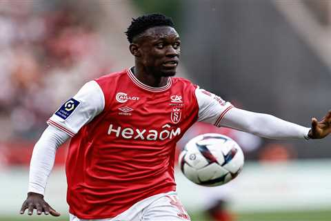 Chelsea Joins the Chase for Arsenal Star Folarin Balogun