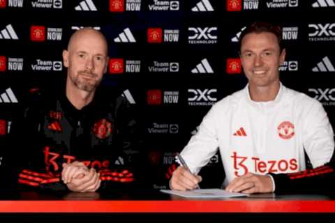 Jonny Evans Delighted with One-Year Deal at Manchester United