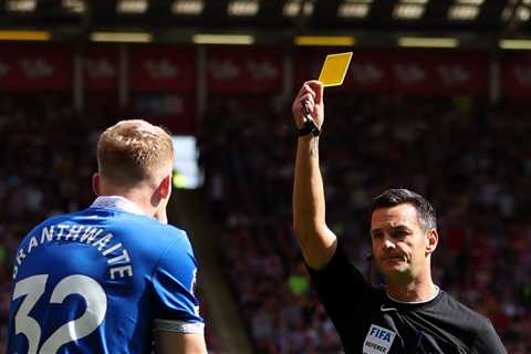 Andy Madley has a shocker officiating Everton’s 2-2 draw at Sheffield United