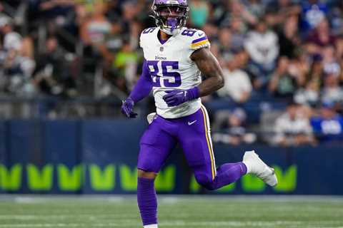 Vikings Elevate WR N’Keal Harry to the Active Roster