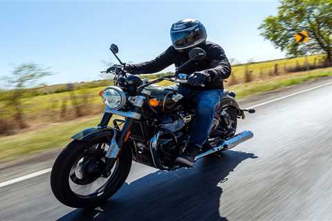 2023 Royal Enfield Super Meteor 650 Cruiser Review