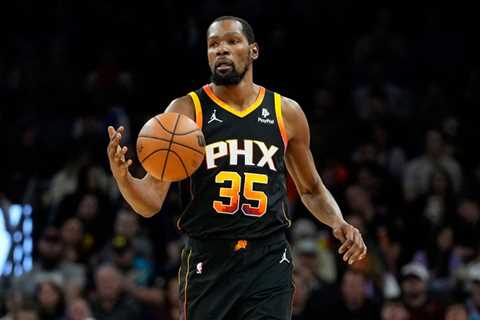 Kevin Durant becomes No. 10 scorer in NBA history, passing Moses Malone