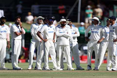 India set unwanted world record on bonkers opening day of Second Test vs South Africa as fans call..