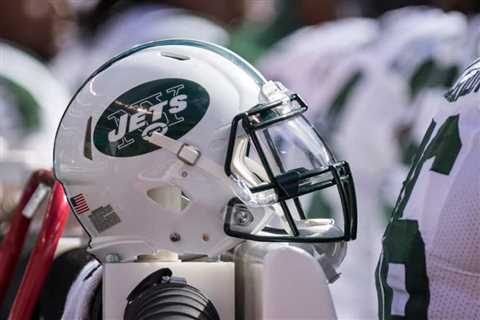 NFL Fines Jets Defender For Conduct In Browns Game