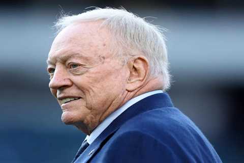 Video Shows Jerry Jones Reacting As Cowboys Get Blown Out