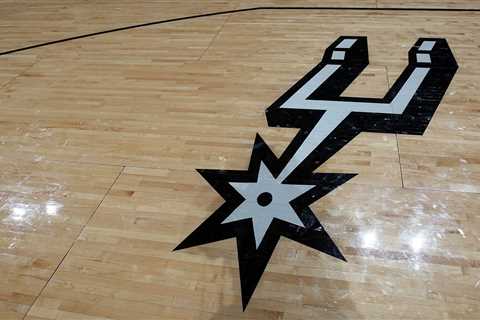 NBA Star Is Reportedly Open To Joining The Spurs