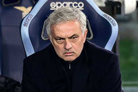 Jose Mourinho sacked as Roma line up De Rossi for vacant job