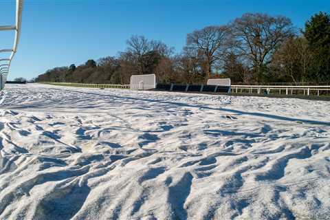 All jumps racing canceled in Britain due to freezing weather