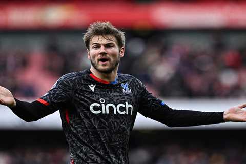 Joachim Andersen Confronts Angry Crystal Palace Fans After Arsenal Mauling