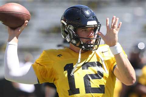 Michigan's 'cutthroat' QB competition left Cade McNamara's dad 'uncomfortable'