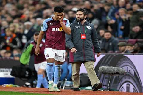 Aston Villa Dominates Ajax 4-0: Ollie Watkins Injury Concern for England