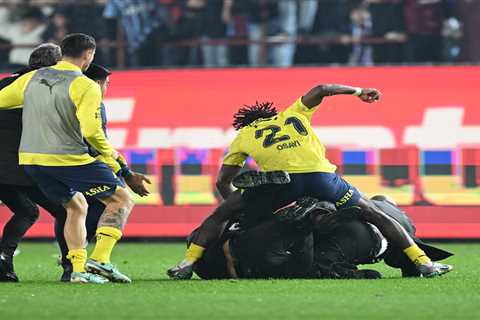 Chelsea flop attempts 'spinning high kick' on fan as chaos erupts in Fenerbahce match