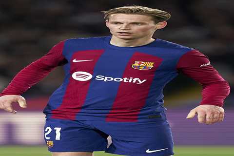 Manchester United Fans Convinced Frenkie De Jong Wants Move After Social Media Activity