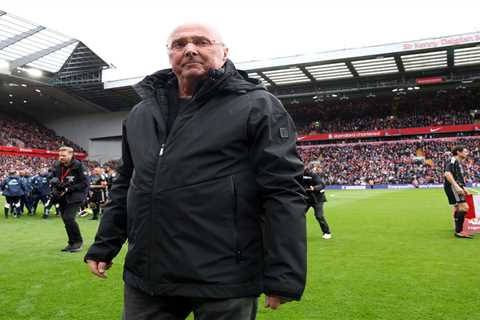 Sven Goran-Eriksson fulfills lifelong dream coaching Liverpool legends at Anfield